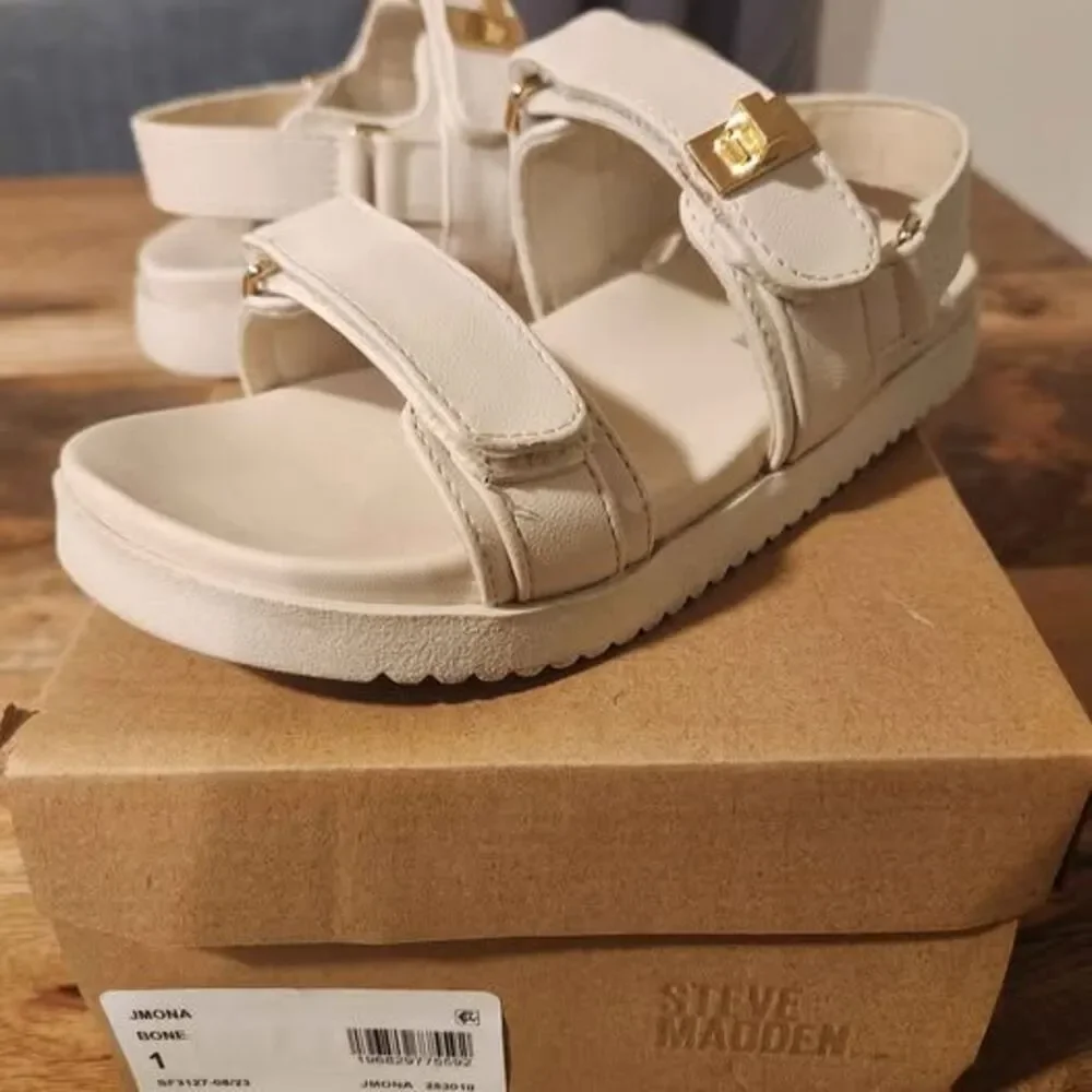 Steve Madden Mona Sandals Size 1 Kids Used